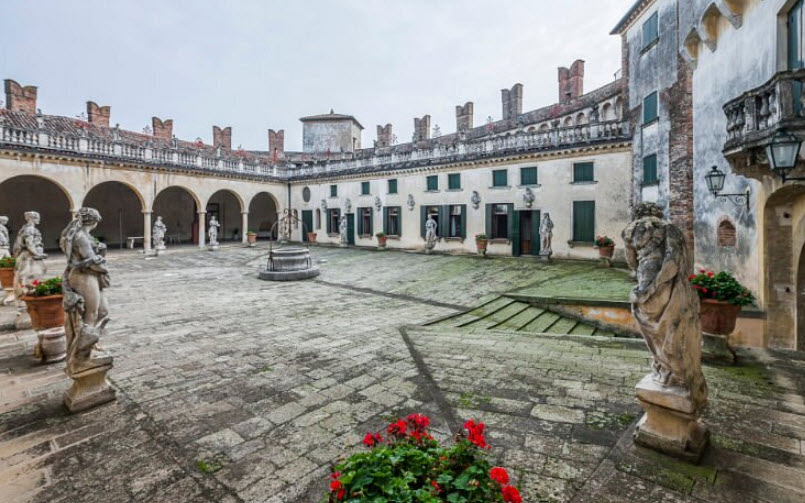 Castello Grimani Sorlini, Italy